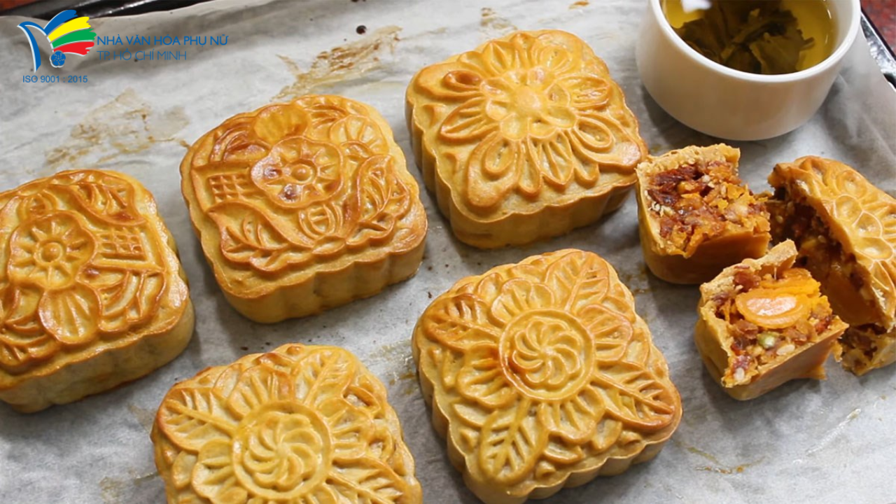 Hướng dẫn chi tiết cách làm bánh trung thu nhân thập cẩm Hướng dẫn chi tiết cách làm bánh trung thu nhân thập cẩm
