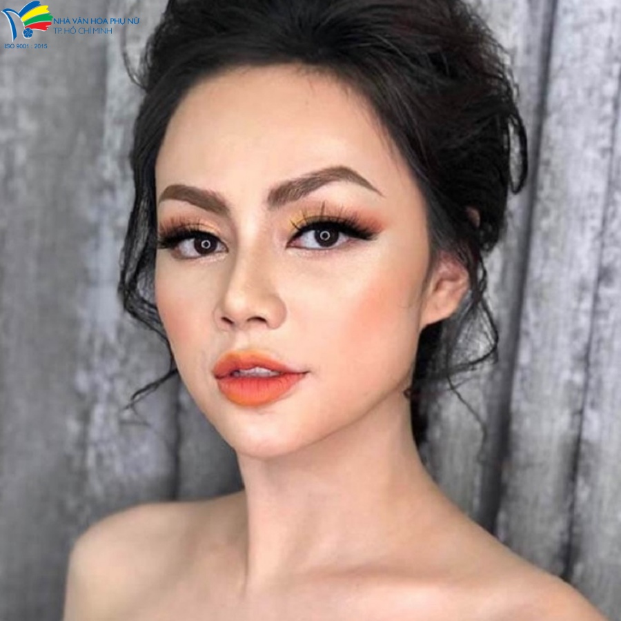 Đôi môi nổi bật giúp bạn tự tin rạng ngời Đôi môi nổi bật giúp bạn tự tin rạng ngời