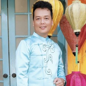 Giáo viên LÊ MINH SƠN (Dạy các lớp Chải bới tóc)