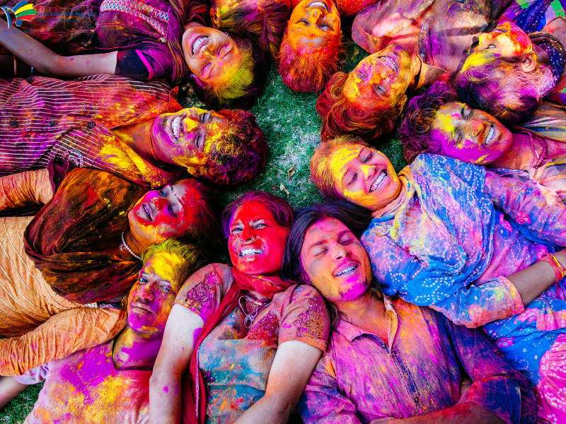 LỄ HỘI HOLI: MỘT TRONG NHỮNG BỮA TIỆC SẮC MÀU RỰC RỠ BẬC NHẤT HÀNH TINH 7 Những điều đặc sắc tại lễ hội ném bột màu Holi