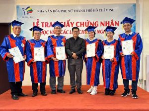 LỄ TRAO GIẤY CHỨNG NHẬN CHÍNH THỨC CÁC LỚP CHUYÊN NGHIỆP – KHÓA 06/2025 9 dat k6.25