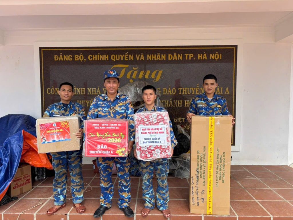 NHÀ VĂN HÓA PHỤ NỮ TP.HCM GỬI TẾT ẤM ÁP RA TRƯỜNG SA 13 617417065 1283276557181799 1796197503935208961 n