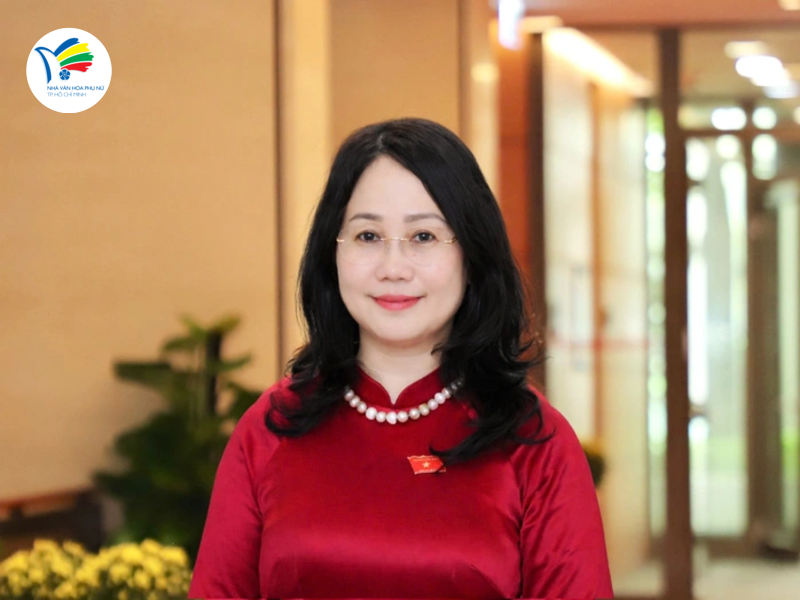 Bộ trưởng Bộ Văn hóa, Thể thao và Du lịch Lâm Thị Phương Thanh
