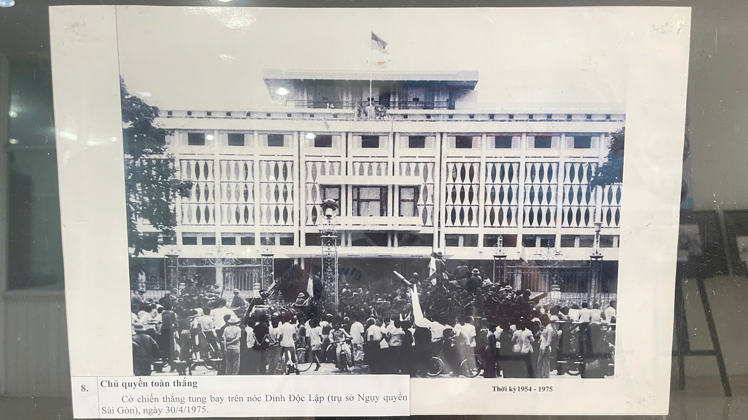 Triển lãm với chủ đề “Mốc son thống nhất – Sức sống của thành phố hôm nay” tại Cơ sở 2 Triển lãm với chủ đề “Mốc son thống nhất – Sức sống của thành phố hôm nay” tại Cơ sở 2