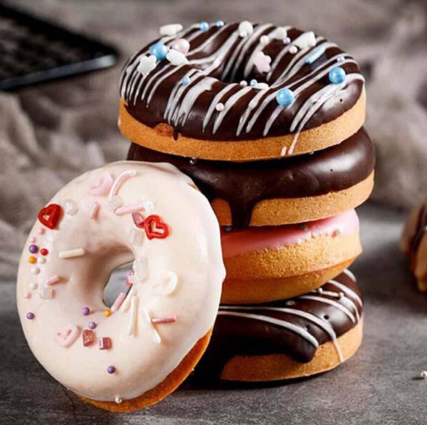 BÁNH DONUT BANH DONUT