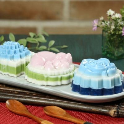 BÁNH TRUNG THU RAU CÂU 3 VỊ: CADÉ DỪA – SEN DỪA – XOÀI ĐẬU BIẾC - 14g00, ngày 30/7/2026 (thứ Năm) tại CS Phan Xích Long