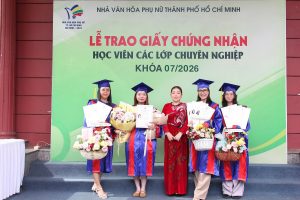 LỄ TRAO GIẤY CHỨNG NHẬN CHÍNH THỨC CÁC LỚP CHUYÊN NGHIỆP – KHÓA 07/2026 8 HANG