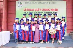 LỄ TRAO GIẤY CHỨNG NHẬN CHÍNH THỨC CÁC LỚP CHUYÊN NGHIỆP – KHÓA 07/2026 9 TRANG