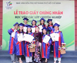 LỄ TRAO GIẤY CHỨNG NHẬN CHÍNH THỨC CÁC LỚP CHUYÊN NGHIỆP – KHÓA 09/2026 9 HANG