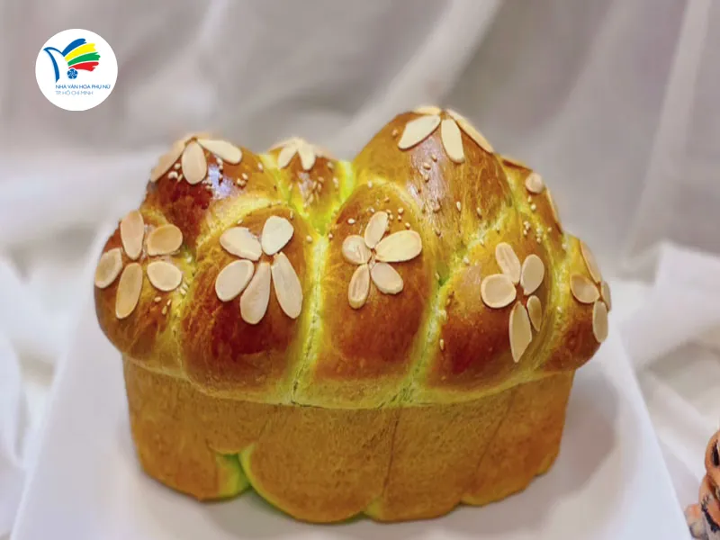 Kỹ thuật ủ bột và thực hành trực tiếp giúp bạn làm bánh mì hoa cúc chuẩn vị, mềm xốp. 