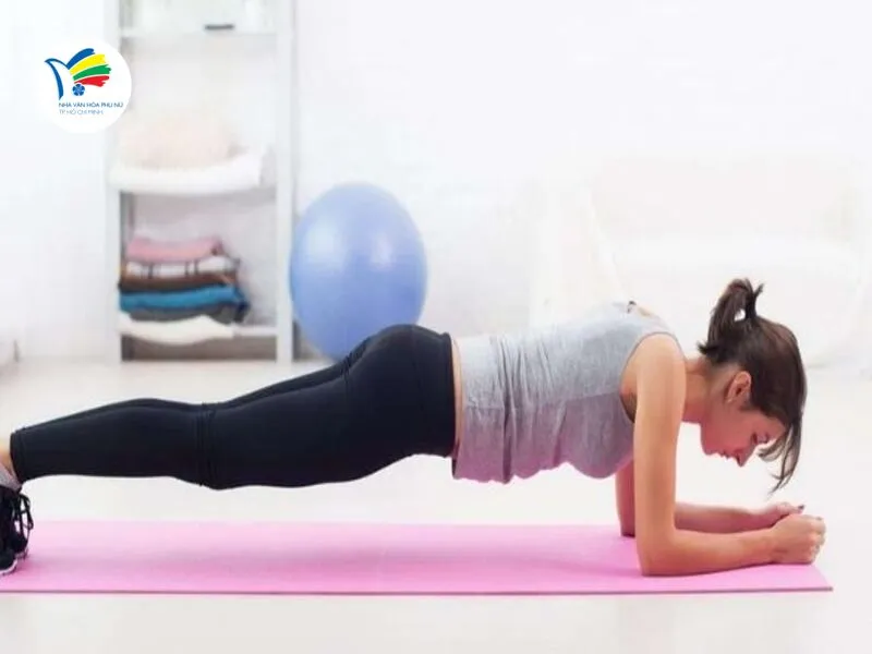 Inside Flow kết hợp yoga và âm nhạc, giúp người mới giải phóng cảm xúc, thả lỏng tâm trí và tận hưởng niềm vui. 
