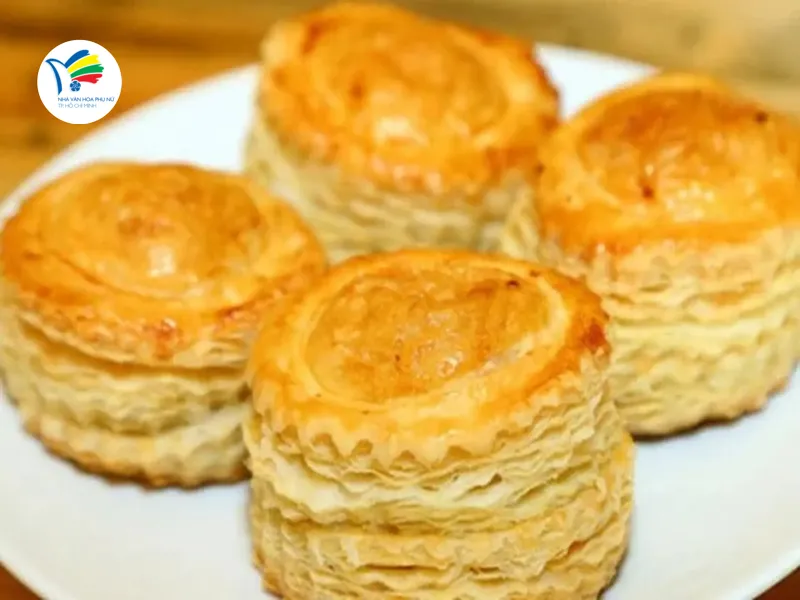 Các loại bánh mặn đa dạng, tiện lợi, dễ biến tấu, phù hợp cho bữa sáng, bữa xế và tiệc nhẹ. 