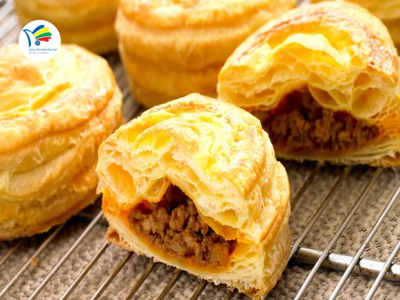 Lớp bánh Pateso giúp người học thực hành hai loại nhân và phát triển thêm các loại bánh mặn cho gia đình.