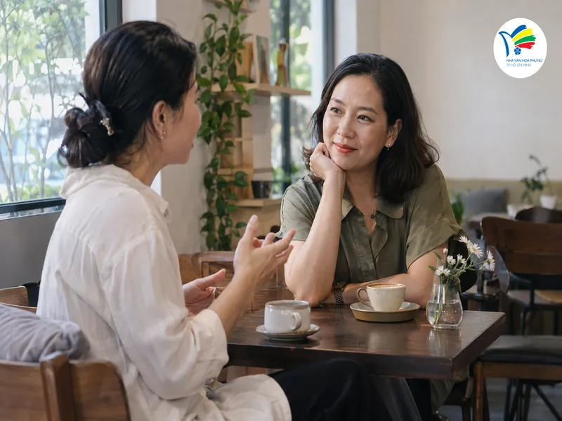 Ngôn ngữ cơ thể giúp truyền tải thông điệp rõ ràng và tạo sự tin tưởng khi thống nhất với lời nói. Ngôn ngữ cơ thể giúp truyền tải thông điệp rõ ràng và tạo sự tin tưởng khi thống nhất với lời nói.